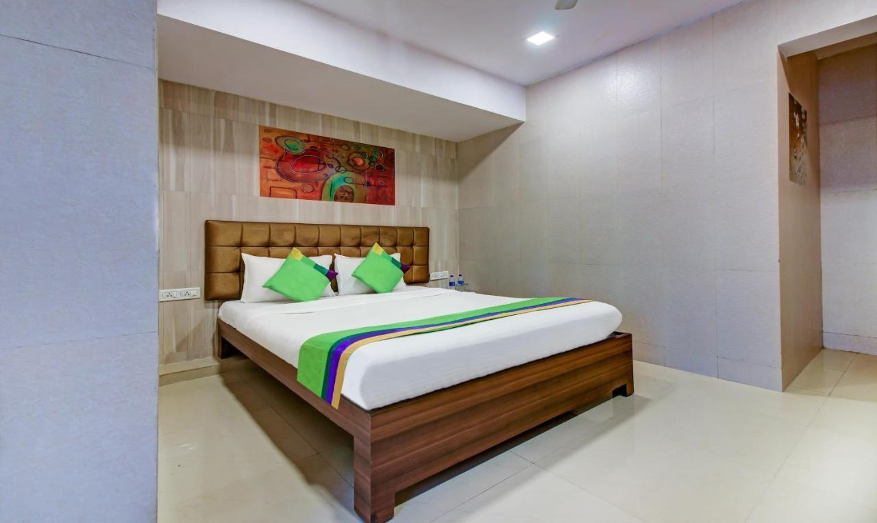 Treebo Lake Bloom Powai ムンバイ エクステリア 写真