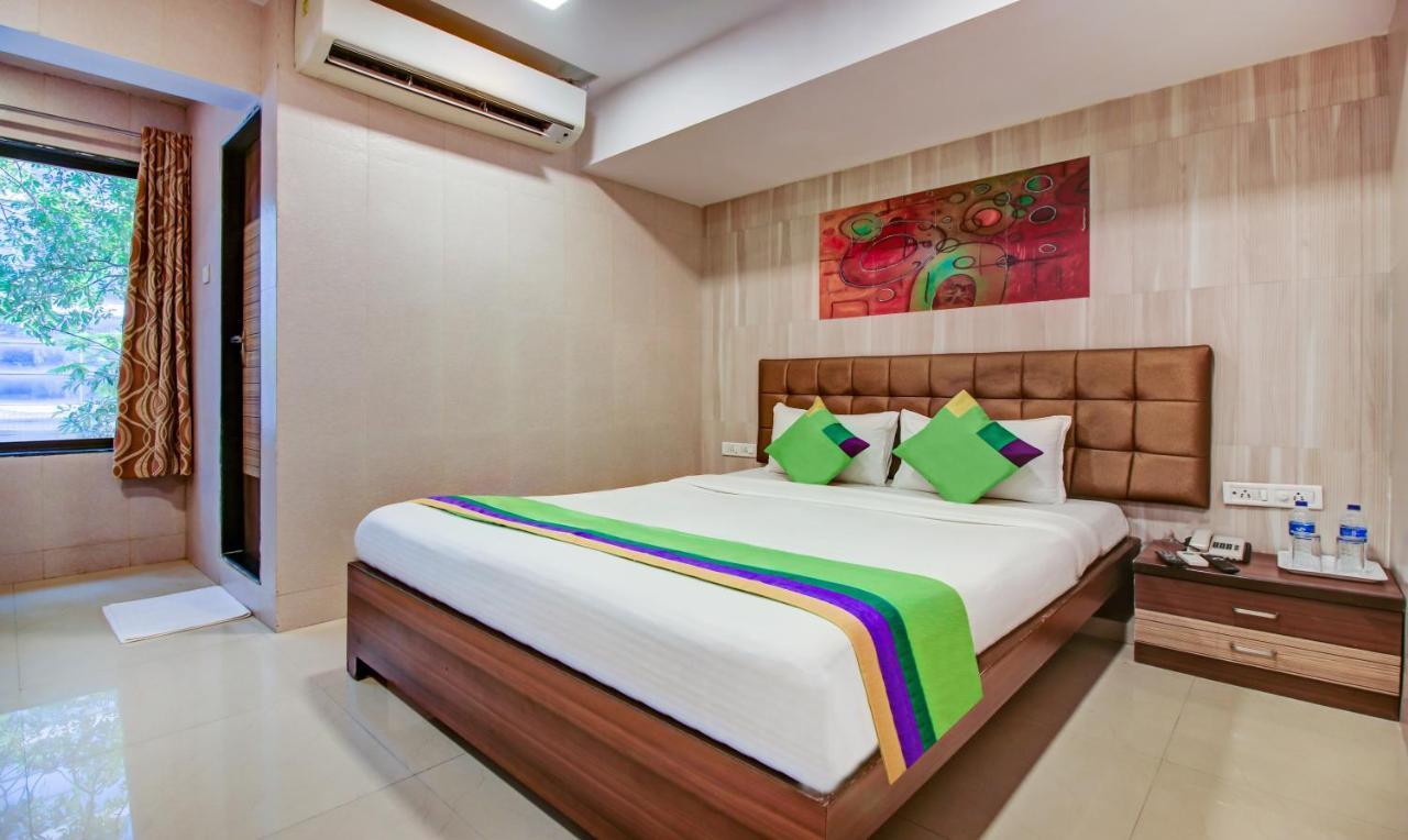 Treebo Lake Bloom Powai ムンバイ エクステリア 写真